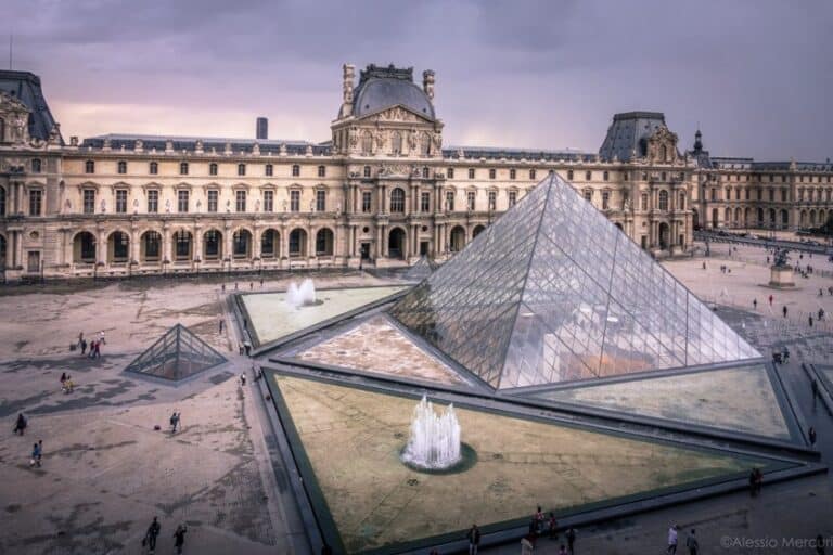 Louvre Museum Facts – Fun Facts About the Louvre’s History
