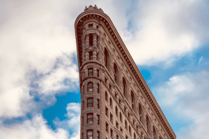 Flatiron Building - Discover the Flatiron Skyscraper in New York