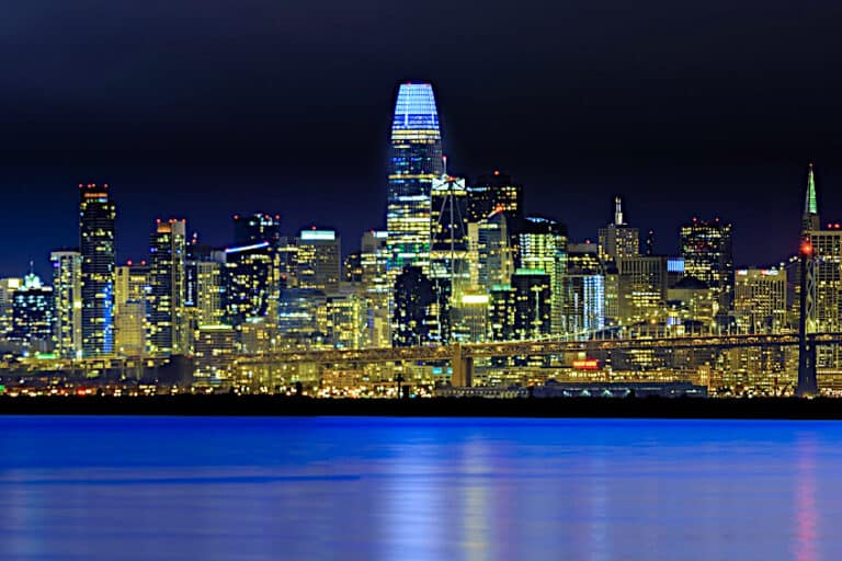 Salesforce Tower – San Francisco’s Skyline Standout
