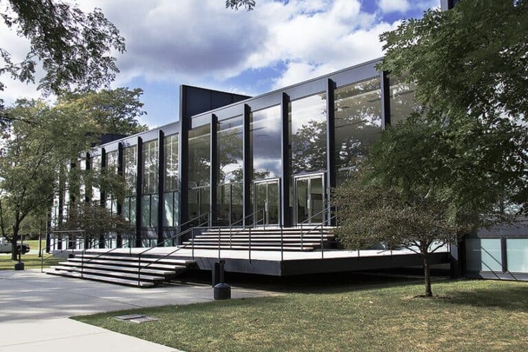 Ludwig Mies van der Rohe – An Architectural Visionary