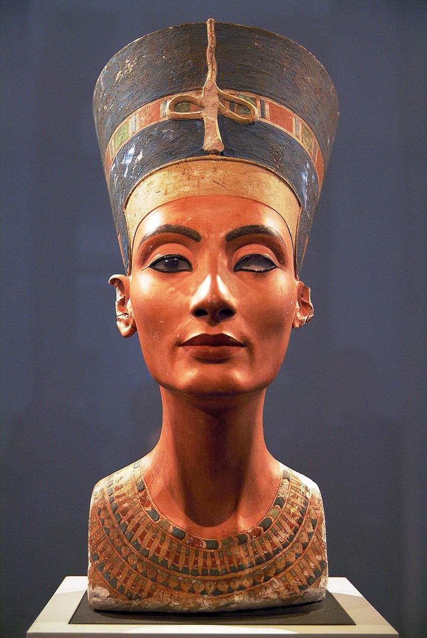 Queen Nefertiti Statue