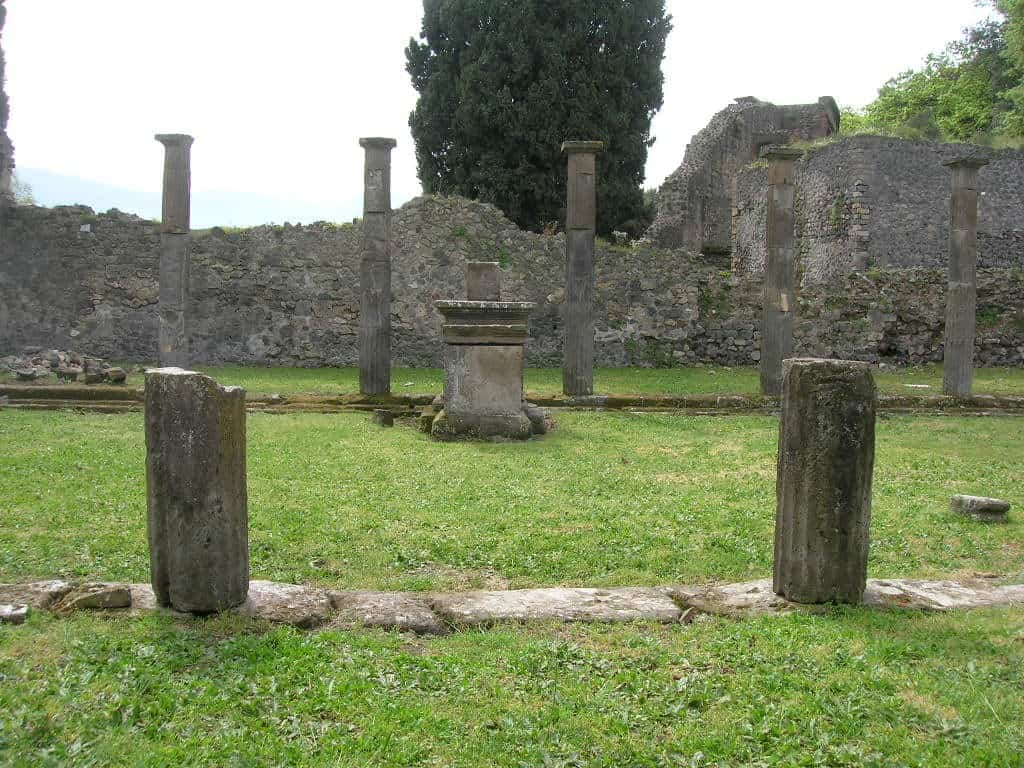 The Samnite Palaestra at Pompeii, the traditional findspot of the Naples Doryphoros.